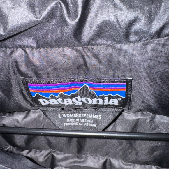 Patagonia Down Sweater Vest Black Women’s | Lightweight Puffer - Picture 4 of 4